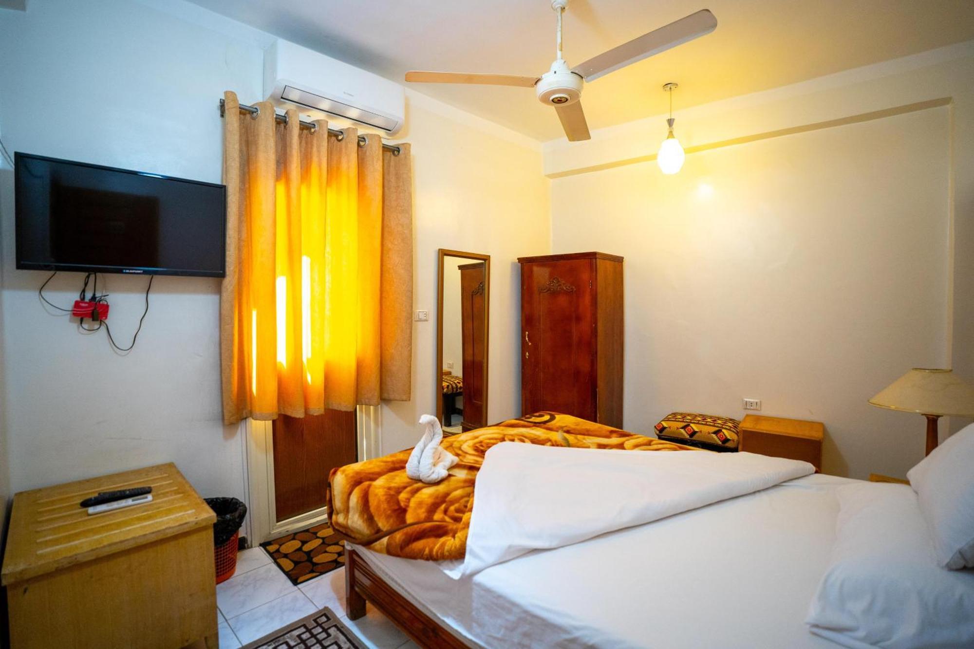Venus Hotel Luxor 日本人 大歓迎 Kültér fotó