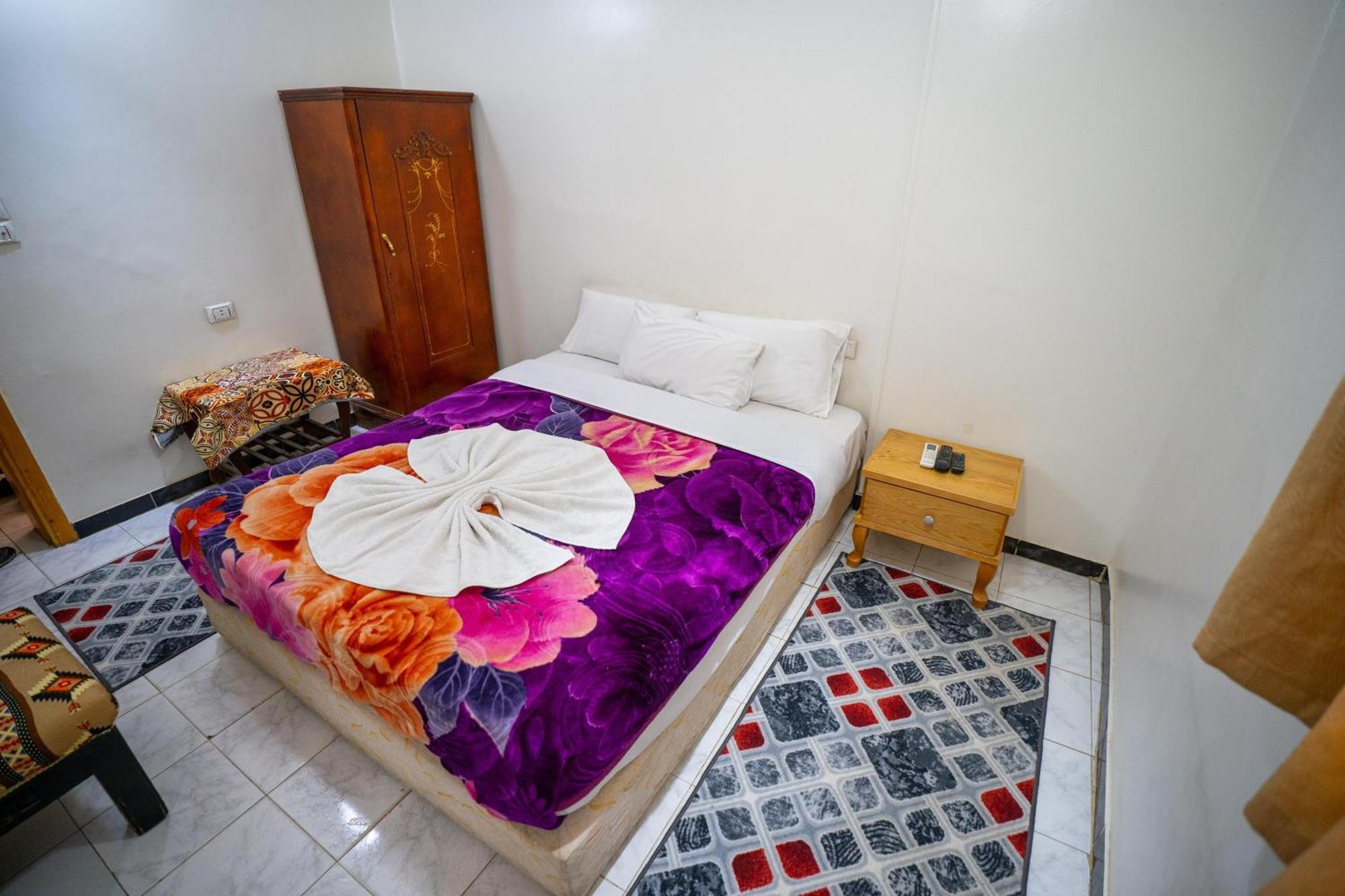 Venus Hotel Luxor 日本人 大歓迎 Kültér fotó