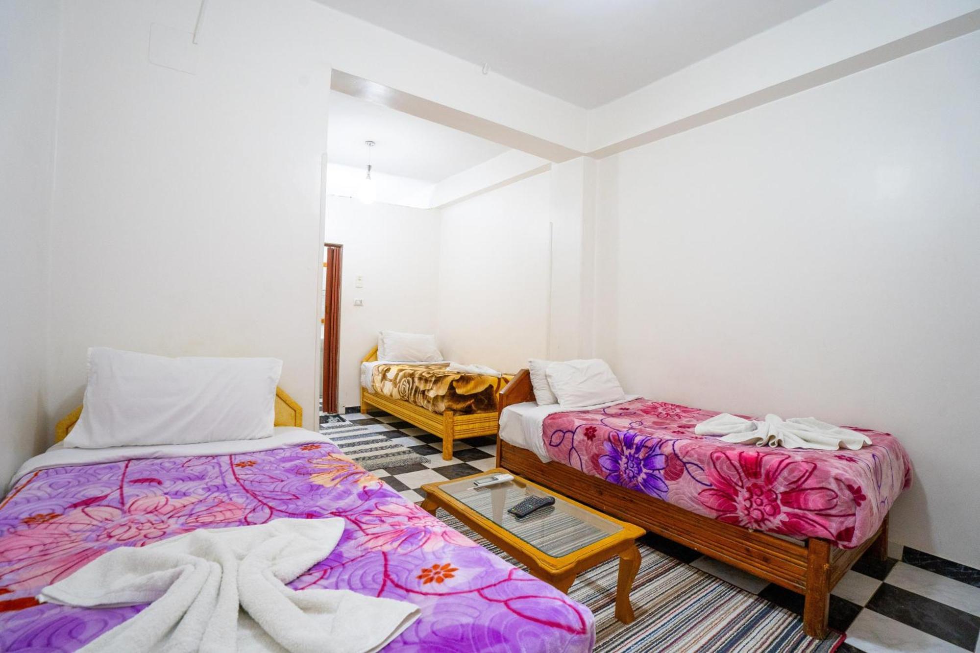 Venus Hotel Luxor 日本人 大歓迎 Kültér fotó