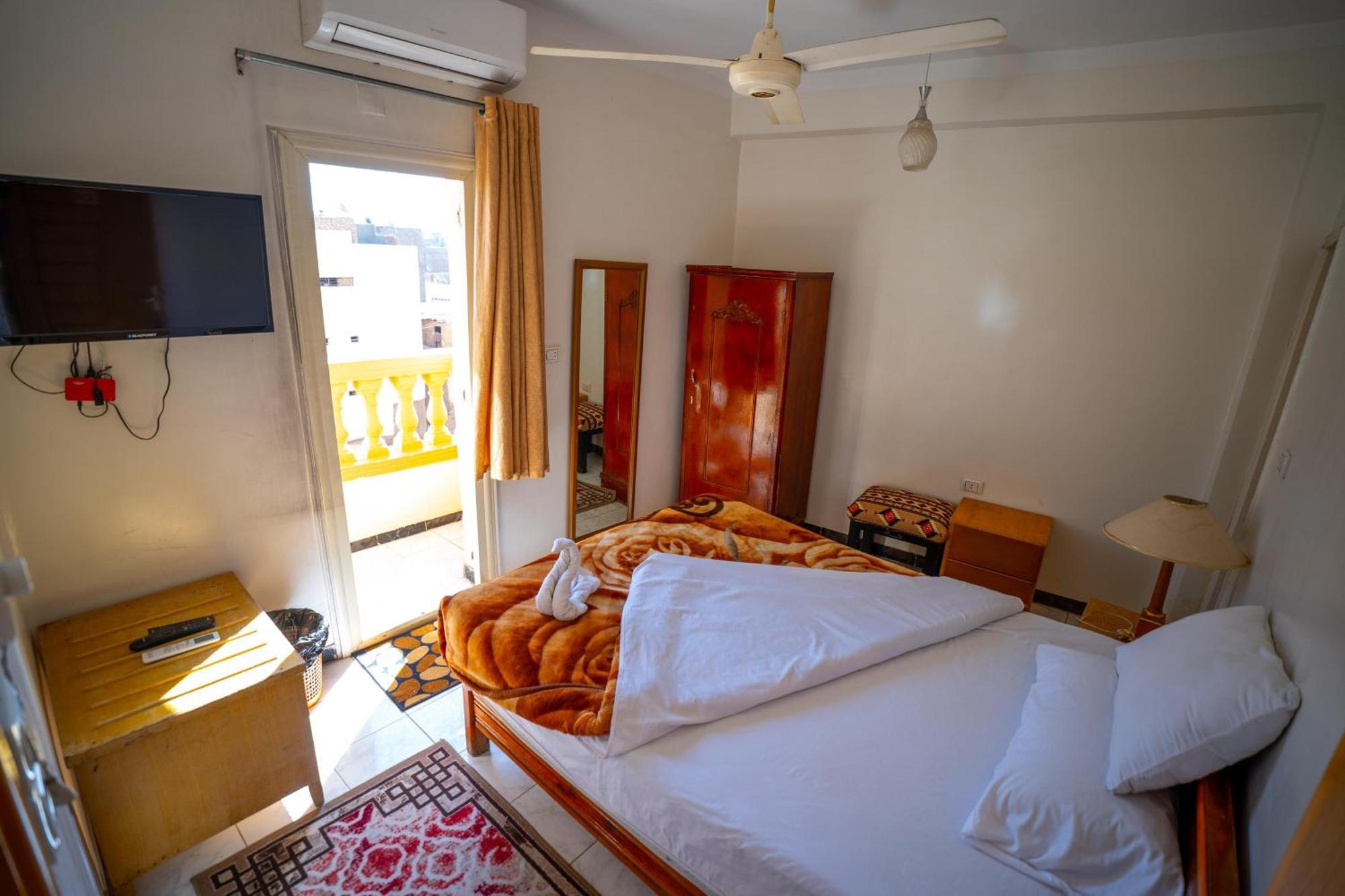 Venus Hotel Luxor 日本人 大歓迎 Kültér fotó