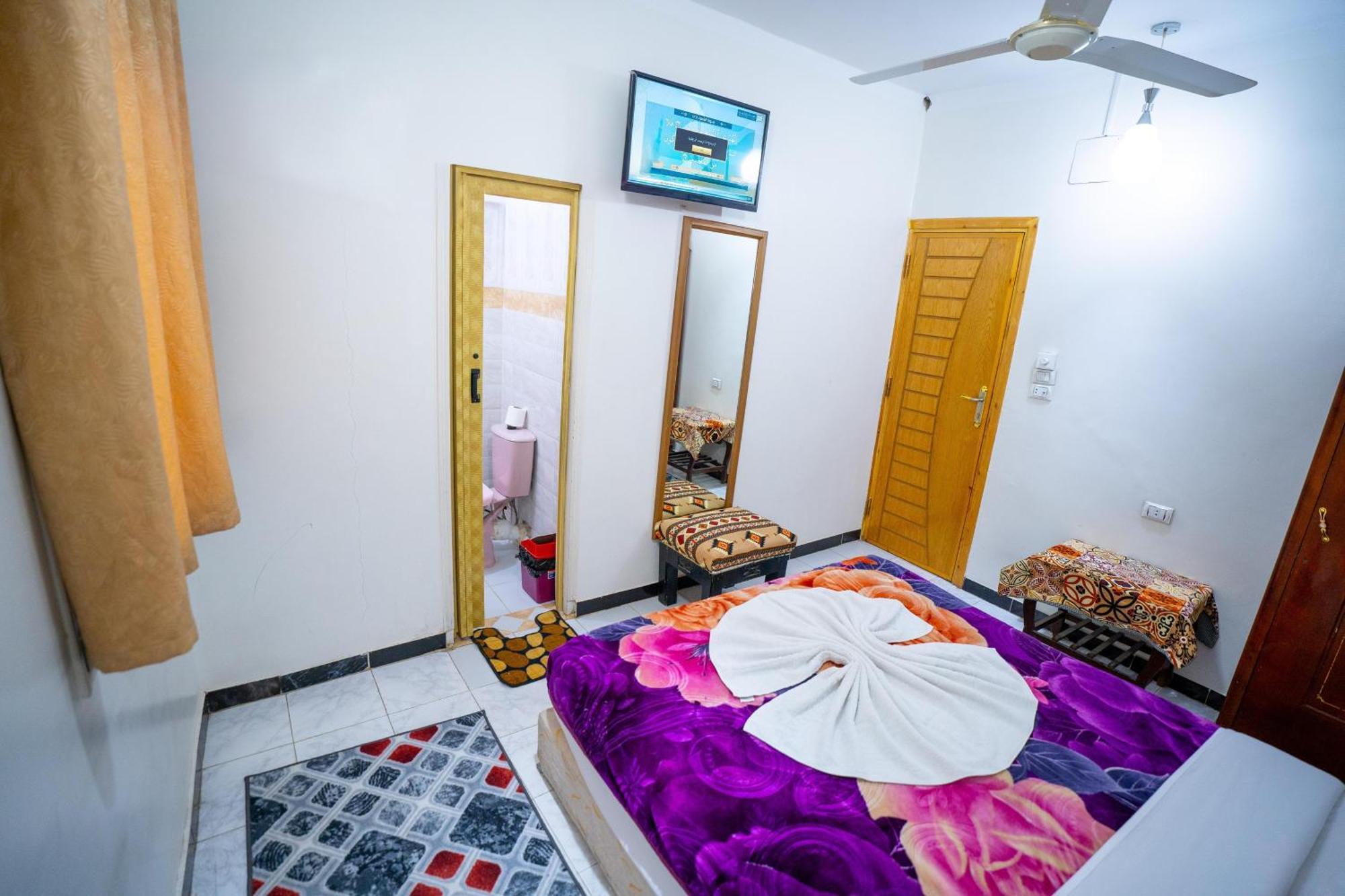 Venus Hotel Luxor 日本人 大歓迎 Kültér fotó