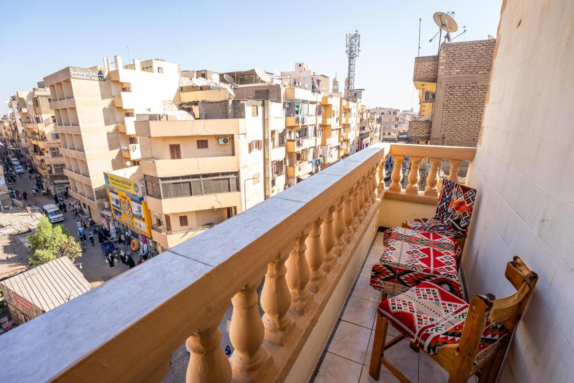 Venus Hotel Luxor 日本人 大歓迎 Kültér fotó